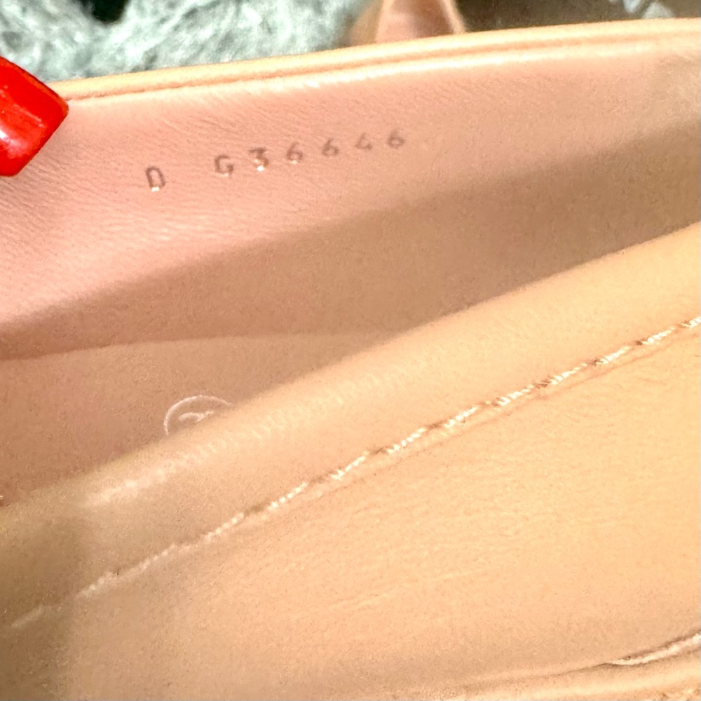 CHANEL Pink Leather Turnlock Loafers size 8.5 US (New in box) - Picture 12 of 15